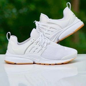Nike Wmns Air Presto “White/Gum” - New